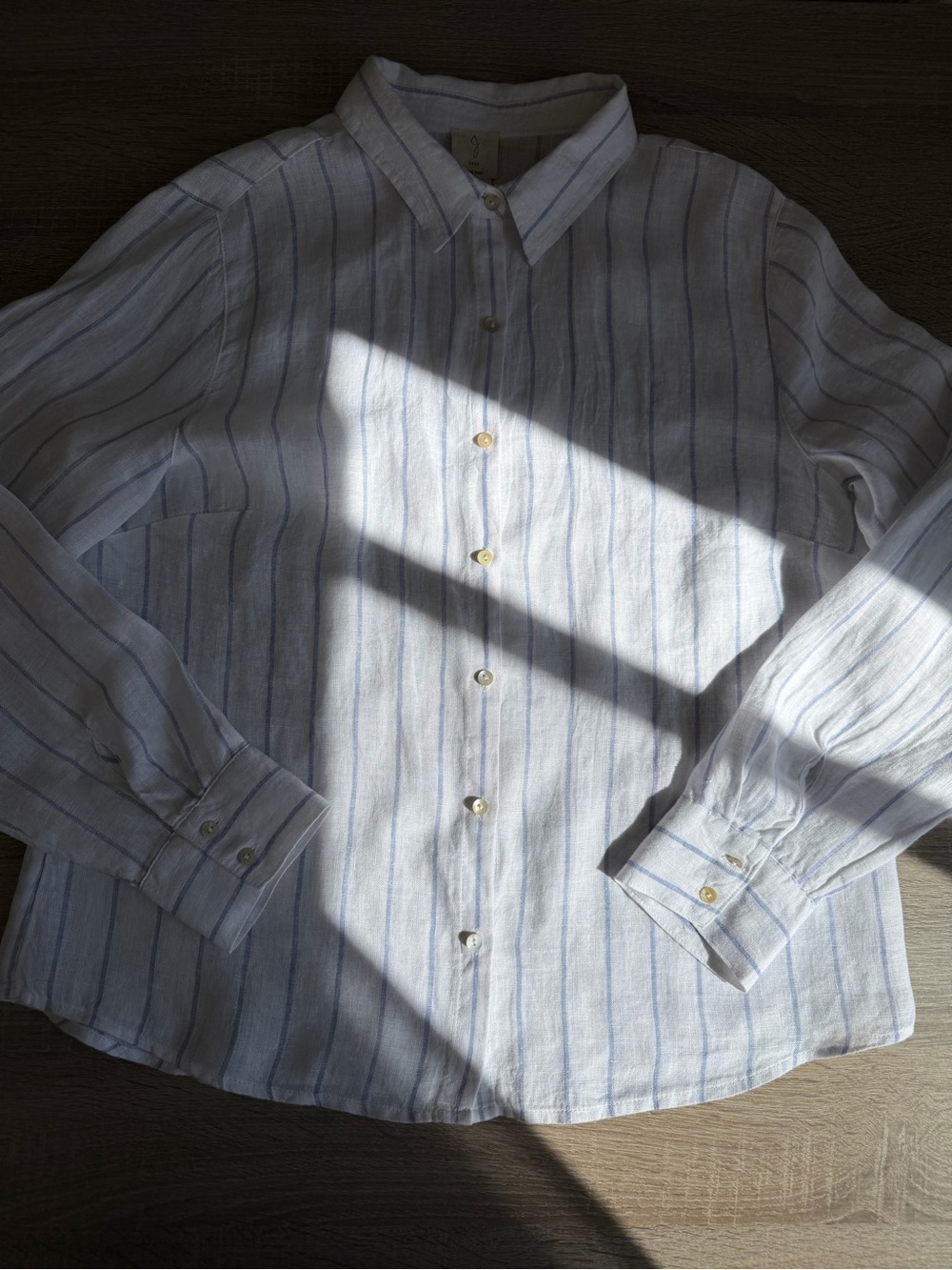 Joie 100% Linen Striped Light Blue Button Up Long Sleeve Shirt Size Large - Picture 2 of 9